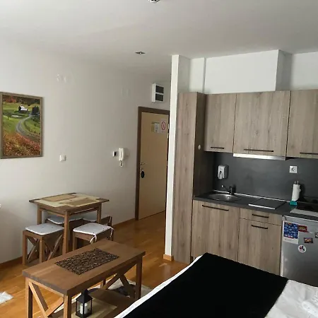 Apartment Mountain Story